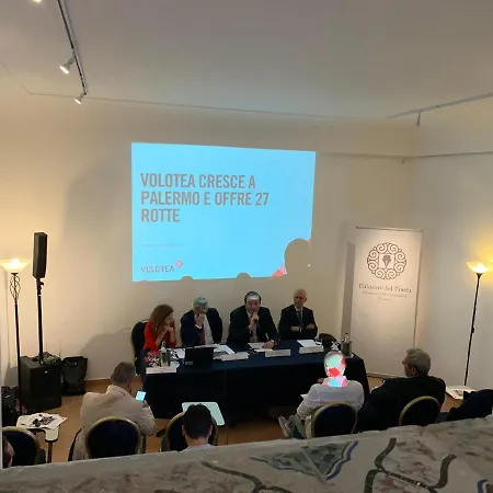 Palazzo Del Poeta - Dimora Contemporanea Affittacamere