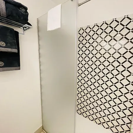 Palazzo Del Poeta - Dimora Contemporanea Guest house 2*