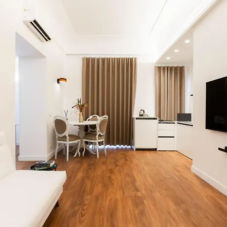 Palazzo Del Poeta - Dimora Contemporanea 招待所