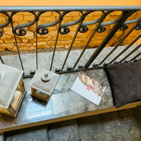 Palazzo Del Poeta - Dimora Contemporanea Gasthof 2*